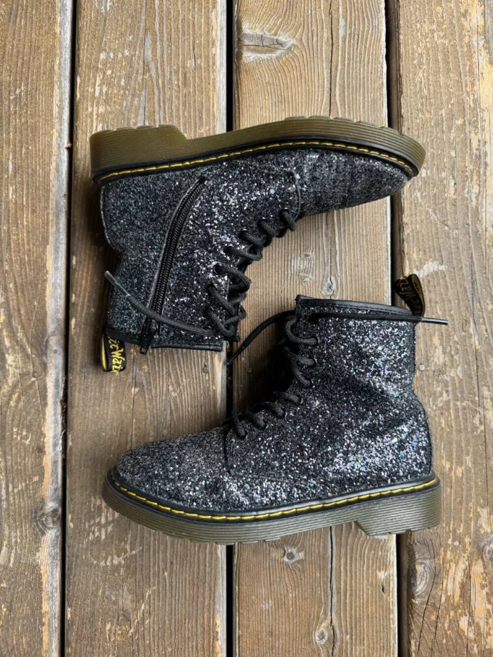 Dr Martens 1460 Glitter Black Chunky Glitter Side Zip Boots in Kids US 3/EU 34